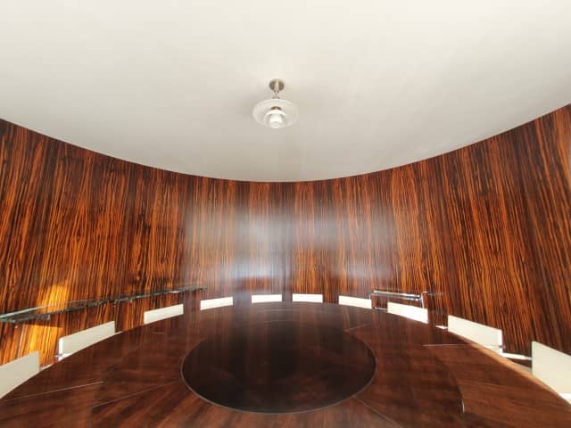  Villa Tugendhat - dining table