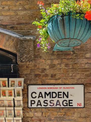 Camden Passage - Islington self-guided walk
