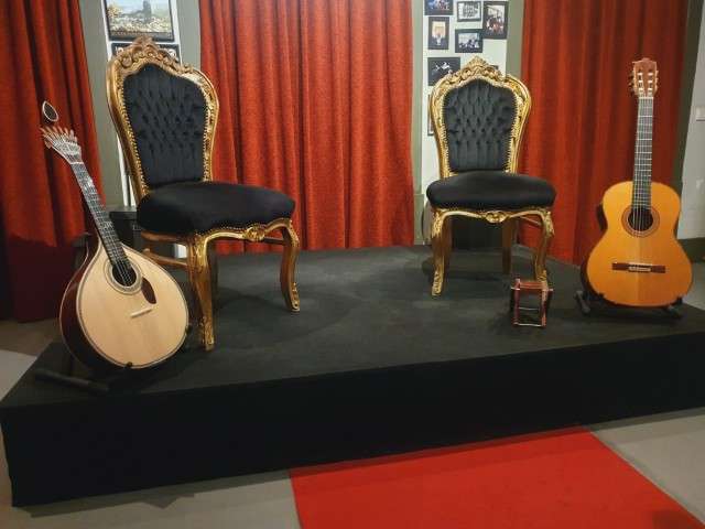A Portuguese guitar and a classic guitar at fado shows in Coimbra