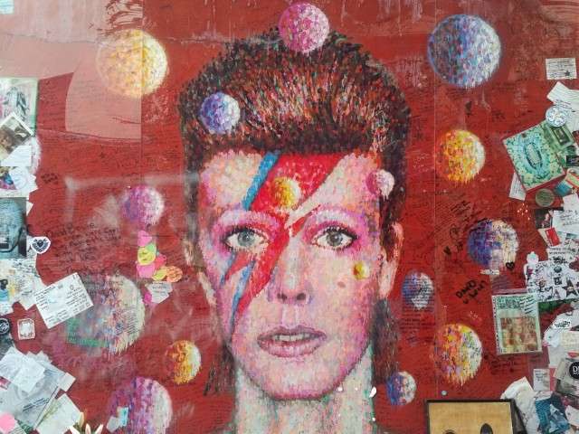 Bowie Memorial - Best things to see in Brixton, London