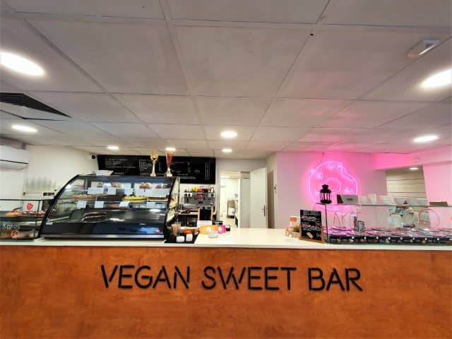 Vegan Food and Sweet Bar