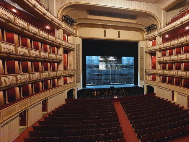 The auditorium of the opera house in Vienna