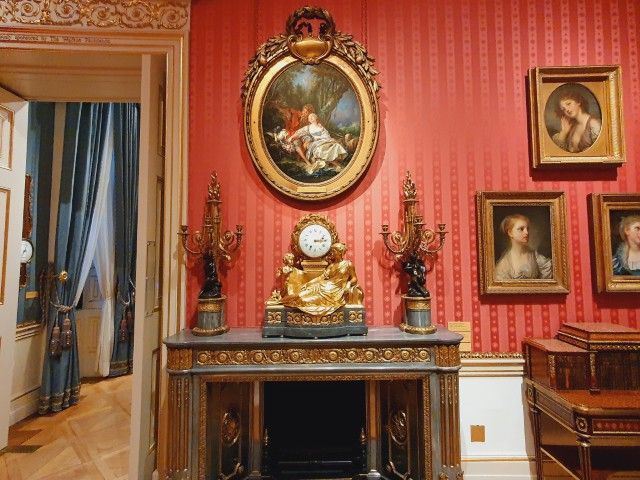 Paintings and furniture from the Wallace Collection